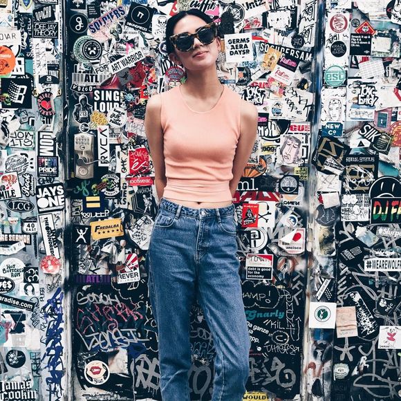 Meet your Posher, Kris - Picture 1 of 1